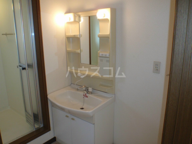 16/25 洗面