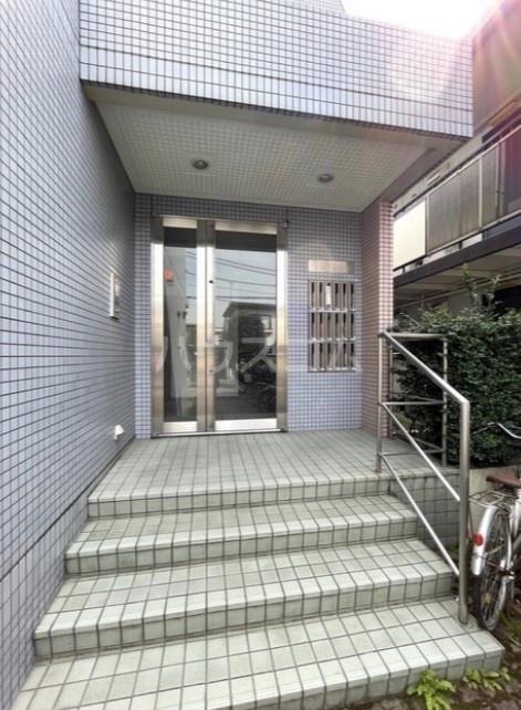 3/5 エントランス