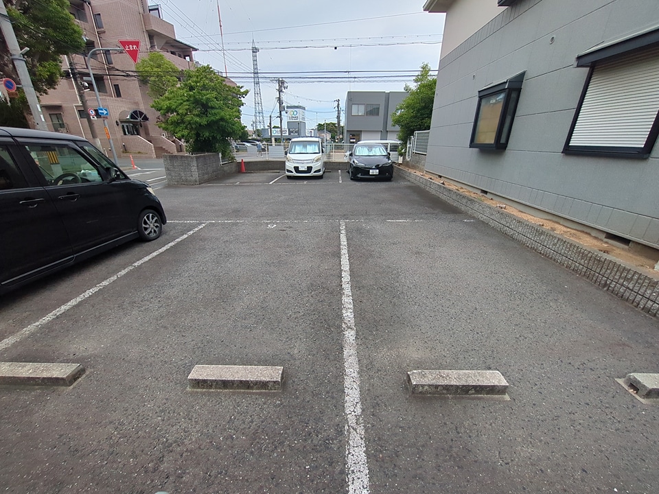 21/22 駐車場