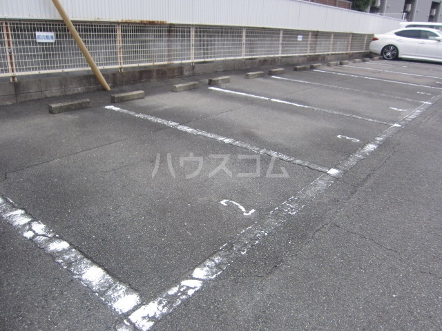 19/26 駐車場