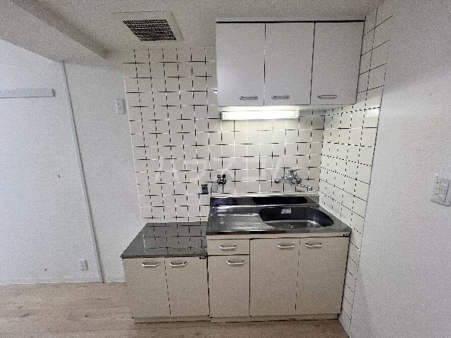 13/30 キッチン