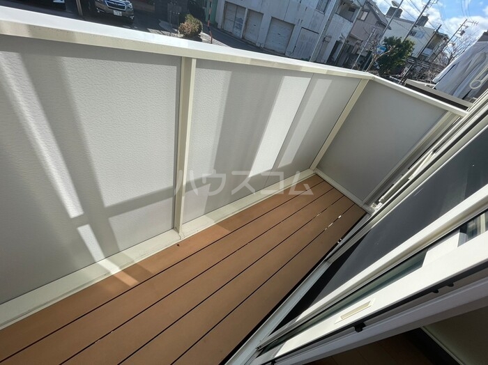 13/19 バルコニー