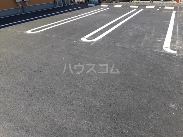 19/25 駐車場