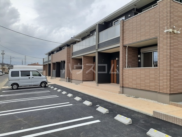 14/21 駐車場