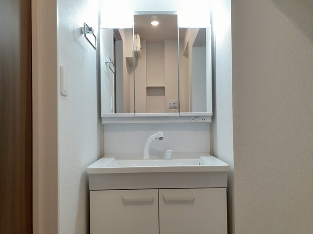 15/30 洗面