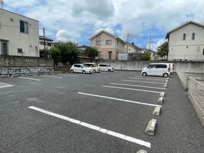 22/30 駐車場