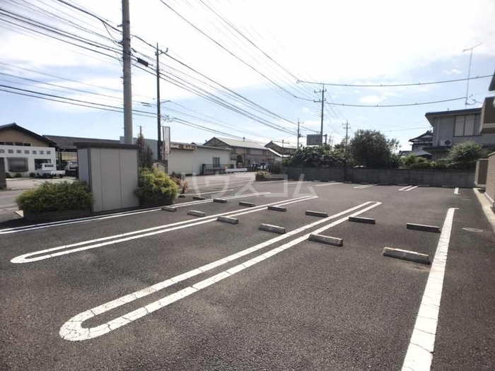 20/23 駐車場