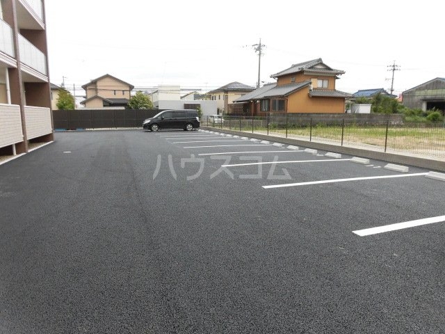 3/4 駐車場