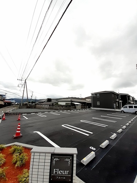 14/20 駐車場