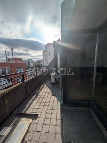 19/30 バルコニー