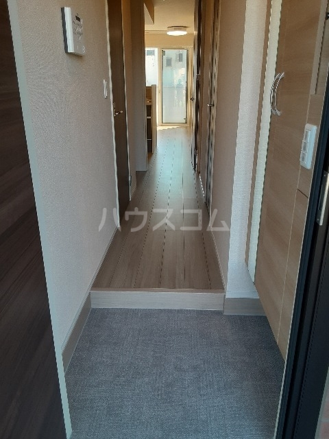 13/30 玄関