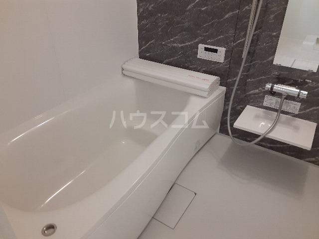 17/30 浴室