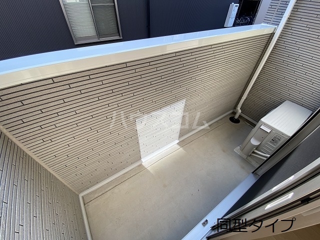 14/25 バルコニー