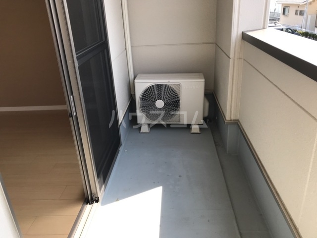 17/23 バルコニー