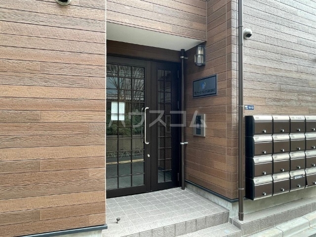 24/29 エントランス