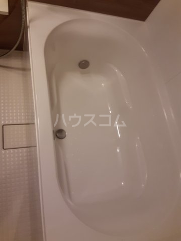 13/30 浴室