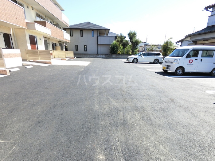 14/22 駐車場