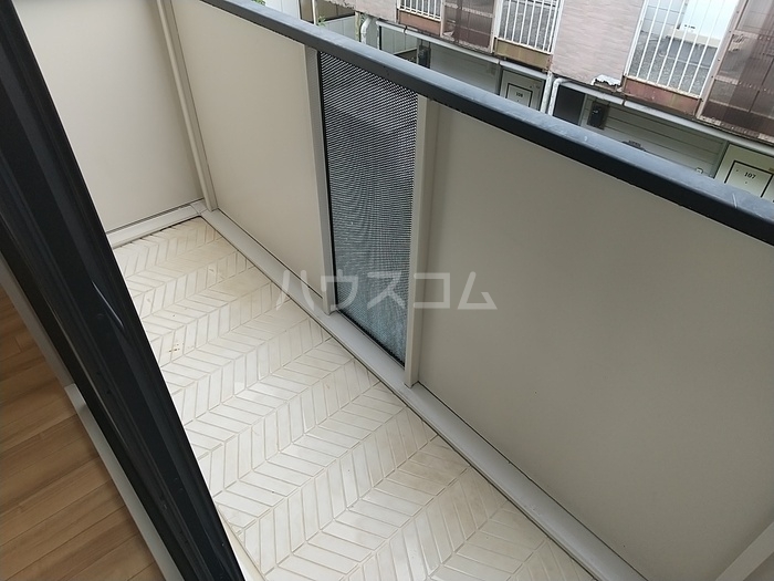 13/17 バルコニー