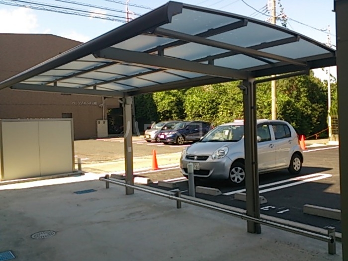 14/17 駐車場