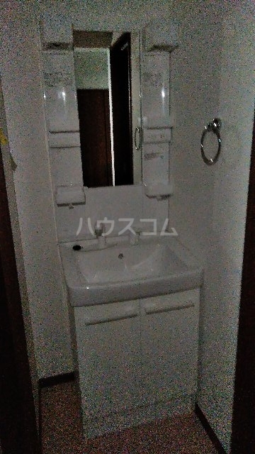13/30 洗面