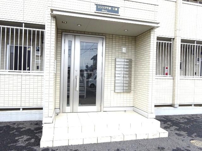 19/26 エントランス