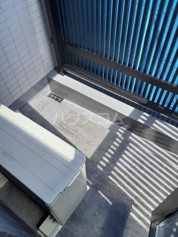 20/30 バルコニー