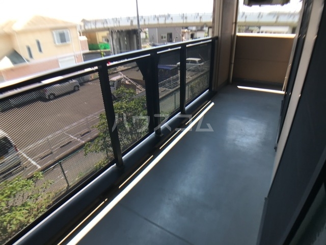 22/27 バルコニー