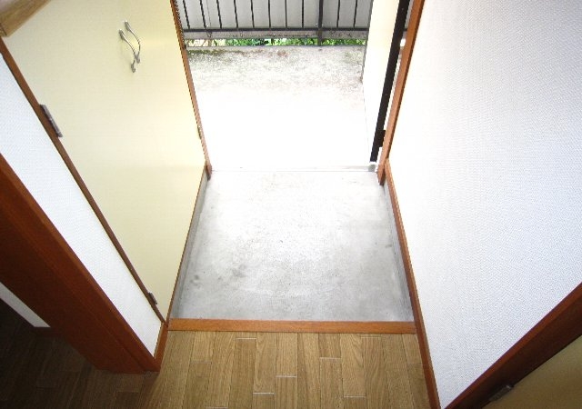 18/28 エントランス