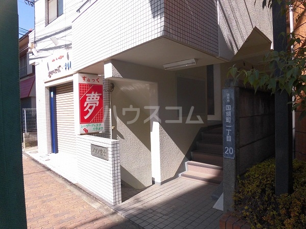 16/26 エントランス