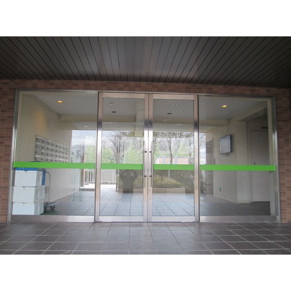 17/18 エントランス