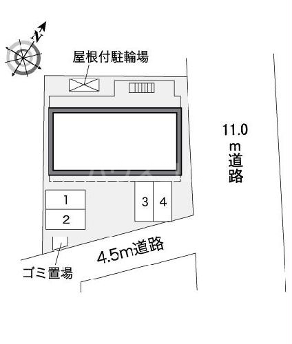 18/22 駐車場