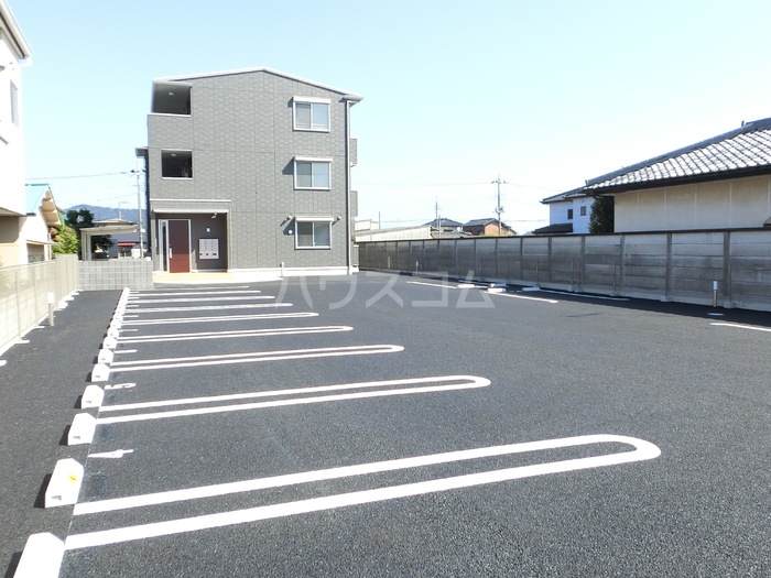 18/26 駐車場