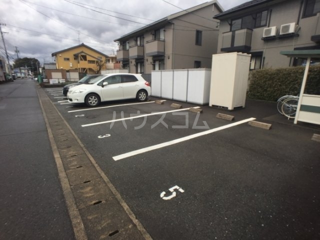 2/2 駐車場