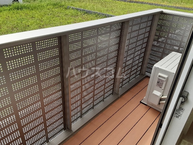 23/30 バルコニー