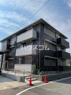 24/30 エントランス