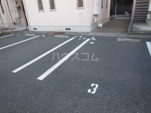 22/22 駐車場