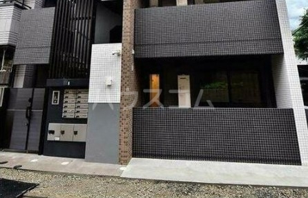 14/15 エントランス