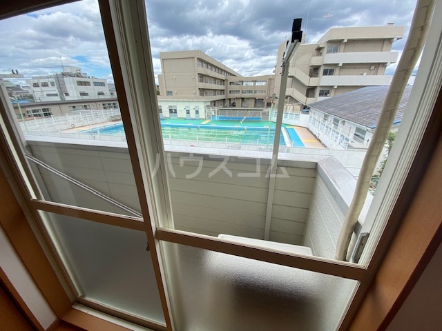 18/25 バルコニー