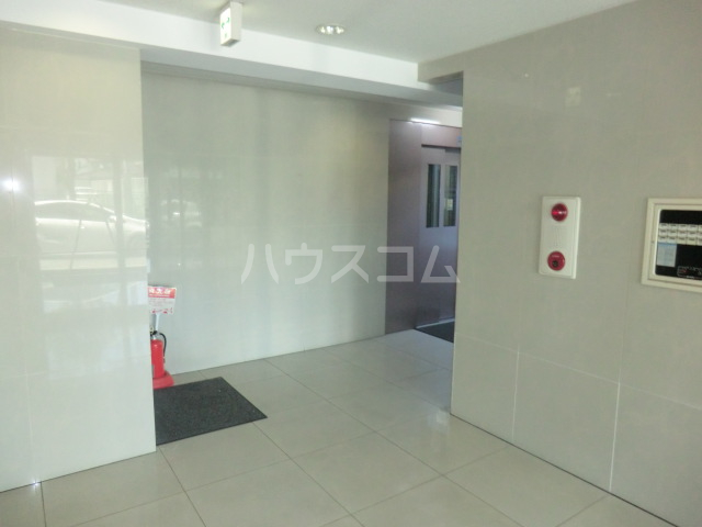 3/5 エントランス