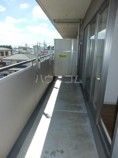 16/27 バルコニー