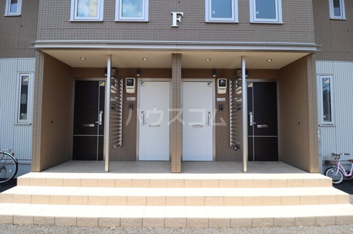 18/24 エントランス