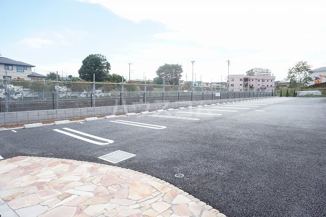 28/30 駐車場