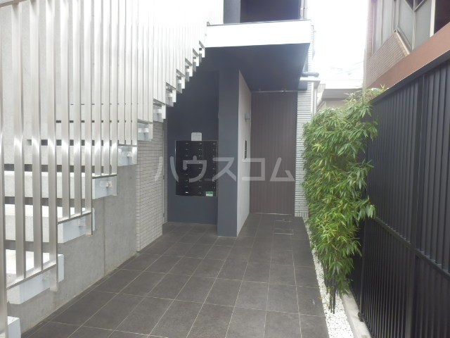 20/24 エントランス