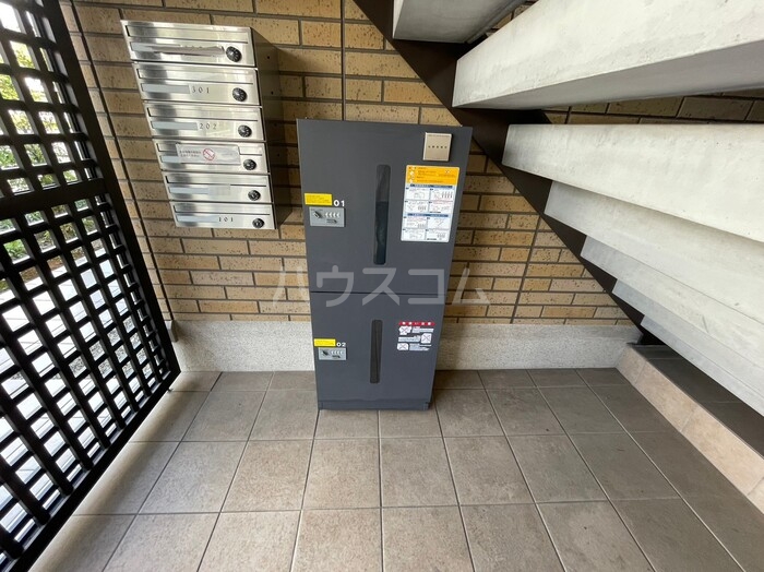 2/3 エントランス