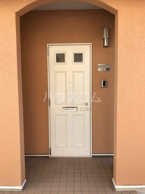 21/25 エントランス