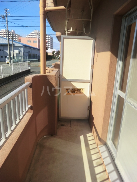 18/28 バルコニー