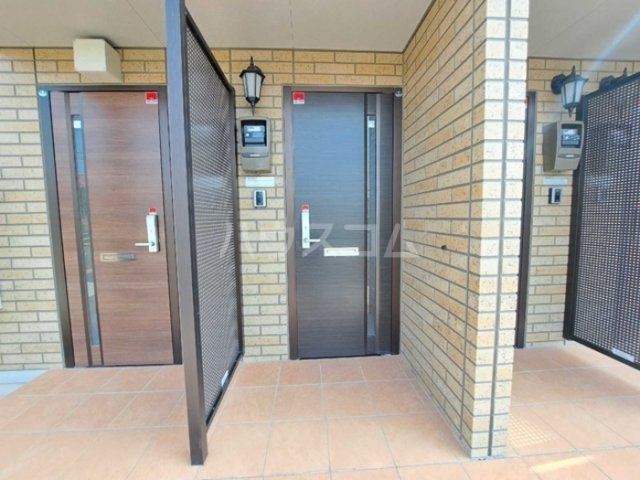 21/24 エントランス