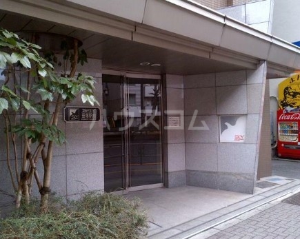 14/20 エントランス