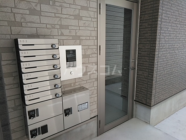 2/10 エントランス