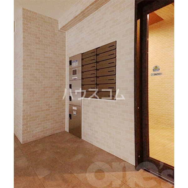 14/21 エントランス